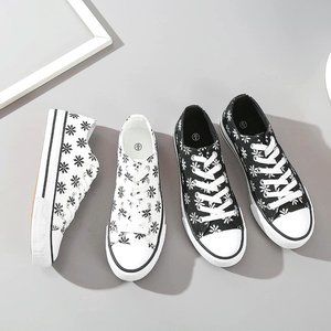 Women’s Canvas Low Top Sneaker Lace-up Classic Casual Shoes   White/Black Flack